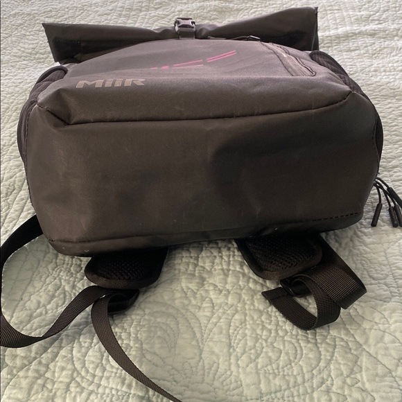 Waterproof MiiR Backpack - Picture 3 of 11